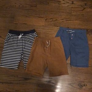 H&M Boys set of 3 boys shorts size 9/10